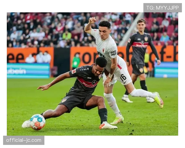 斯图加特1-0小胜奥格斯堡，全场唯一进球来自菲里希的底线倒三角回传